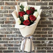 Букет цветов из:  Розы #REPLACE_PRED# Белый Колодезь