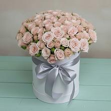 Цветочная композиция из Розы в шляпной коробке в Белый Колодезь