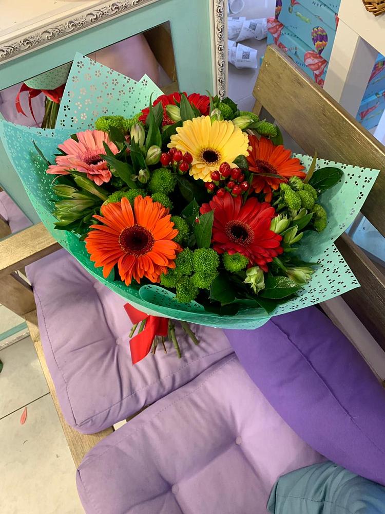 Букет цветов из: Герберы, Хризантемы и Альстромерии в Белый Колодезь