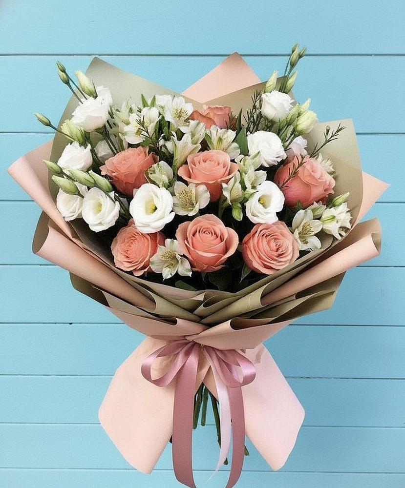 Букет цветов из: Розы, Альстромерии и Лизиантусы в Белый Колодезь