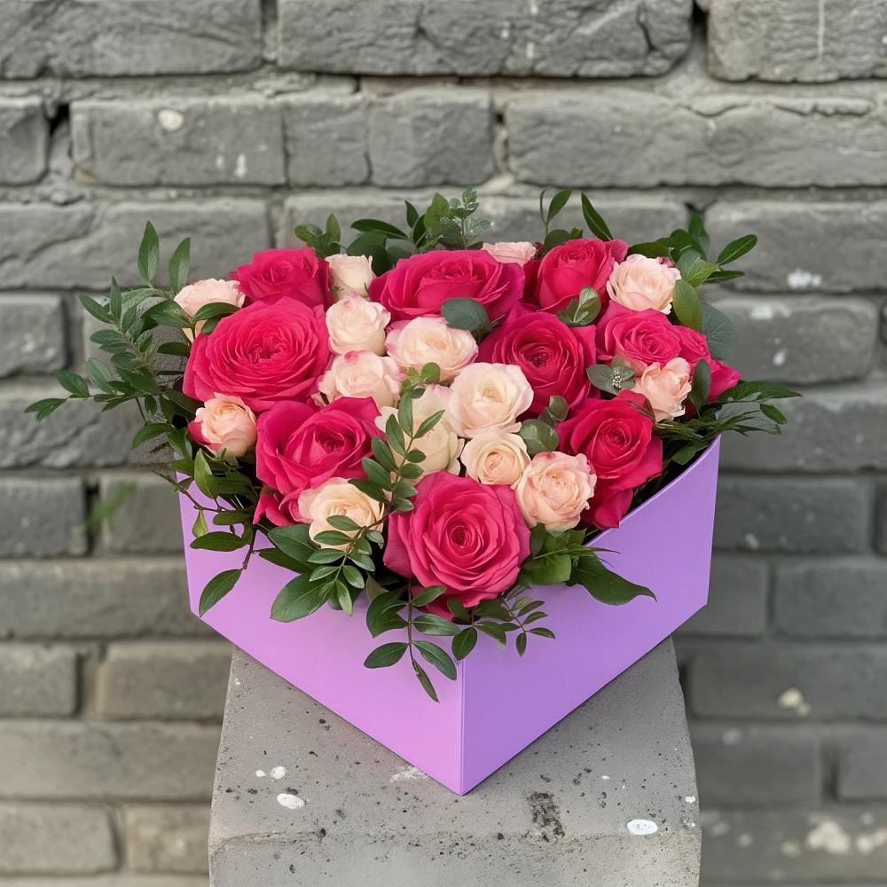 Цветочная композиция из Розы в коробке в Белый Колодезь