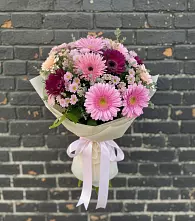 Букет цветов из:  Герберы и Хризантемы #REPLACE_PRED# Белый Колодезь