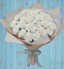 Букет цветов из:  Гвоздики #REPLACE_PRED# Белый Колодезь