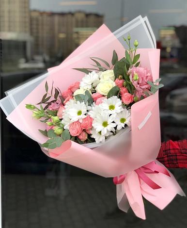 Букет цветов из: Розы, Лизиантусы и Хризантемы в Белый Колодезь